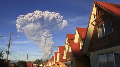 In Cile si risveglia un vulcano. Ordinata l'evacuazione 3