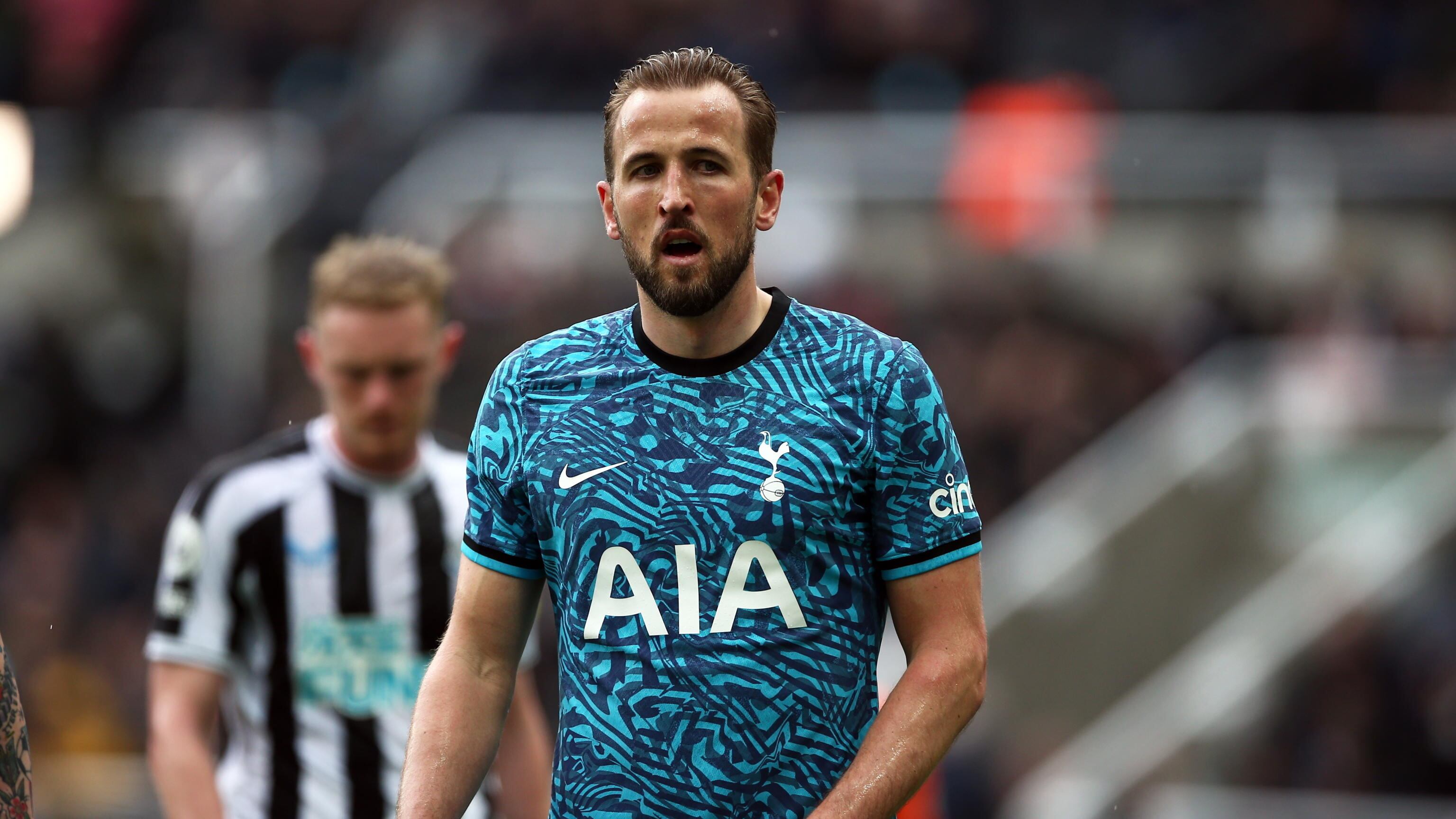 Tottenham, dopo la disfatta i giocatori rimborsano i tifosi