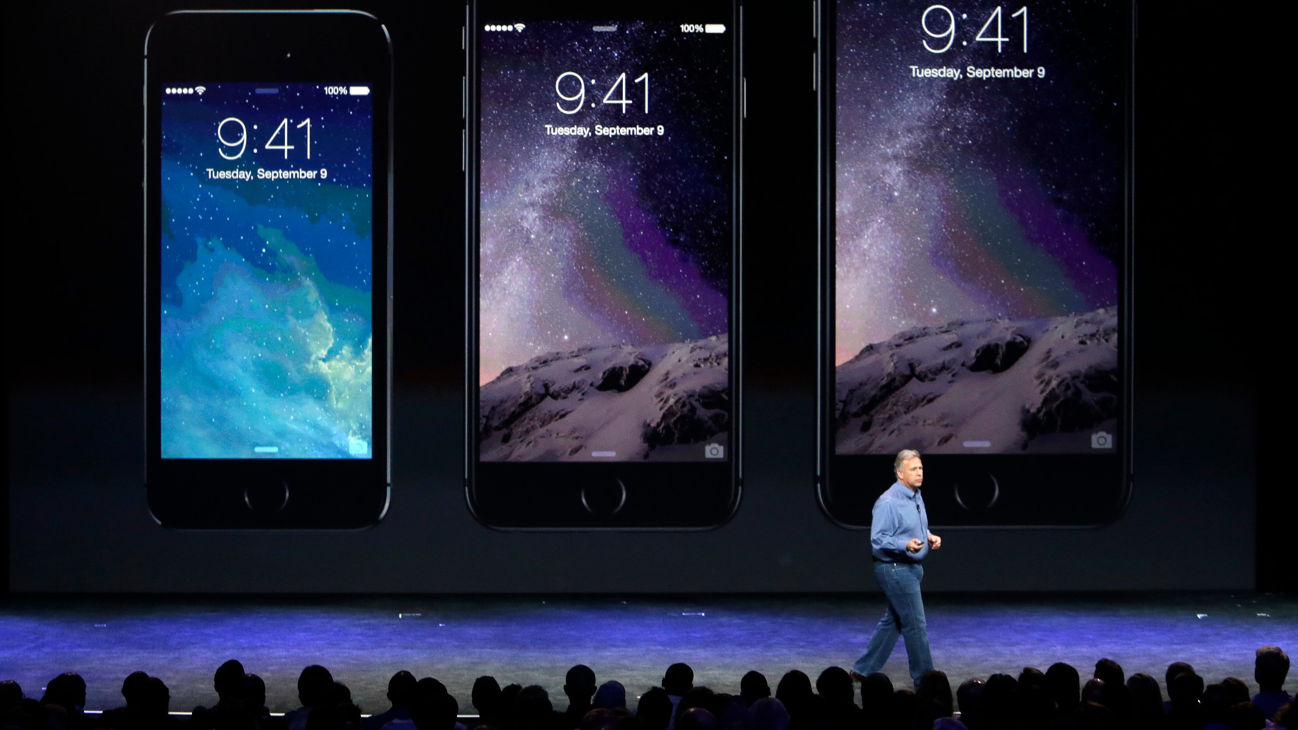 Apple lancia due iPhone 6, Pay e Watch
