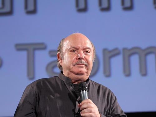Lino Banfi: "Tifo per Berlusconi al Colle, glielo dirò al telefono"
