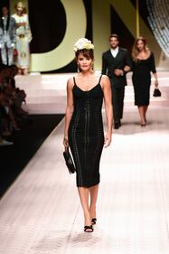 Monica Bellucci e le star in passerella per Dolce & Gabbana 3