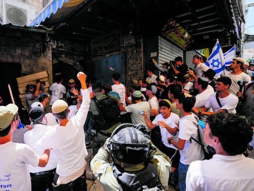 "Negoziati con Hamas sotto il fuoco"