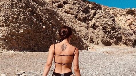 Critiche al lato B di Aurora Ramazzotti "Quello di mamma è un’altra cosa"
