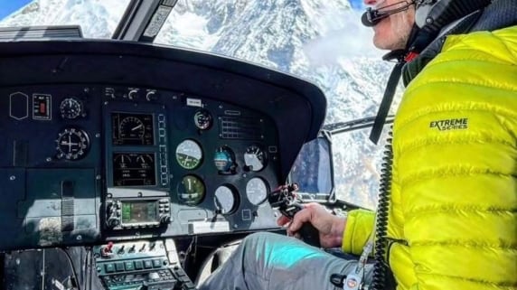 Elicottero precipitato in Valtellina, chi è Maurizio Folini, il pilota che conduceva il velivolo