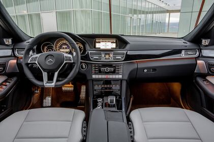 Mercedes E 63 AMG 17