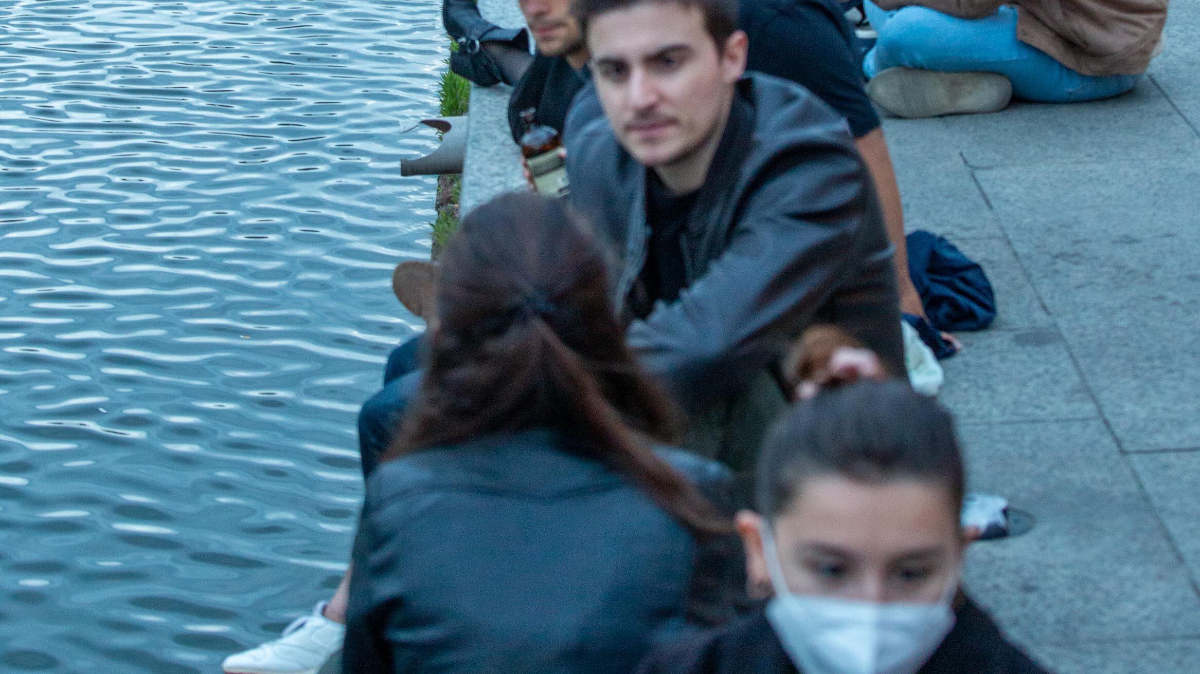 Intesa zona bianca: stop al coprifuoco, le attività riaprono (non le discoteche)