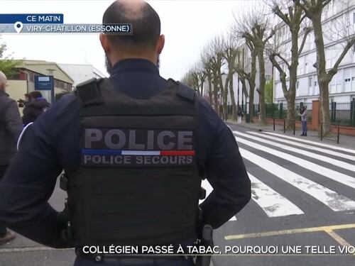Morto il 15enne pestato all'uscita da scuola: Francia sotto choc