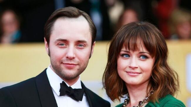 Alexis Bledel, da figlia di "Una mamma per amica" a madre a sorpresa