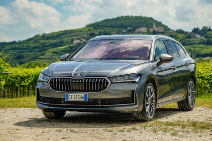 Skoda Superb, guarda la gallery 16