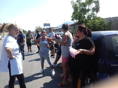 Napoli, miasmi dal sito di stoccaggio dei rifiuti: il presidio dei residenti 5