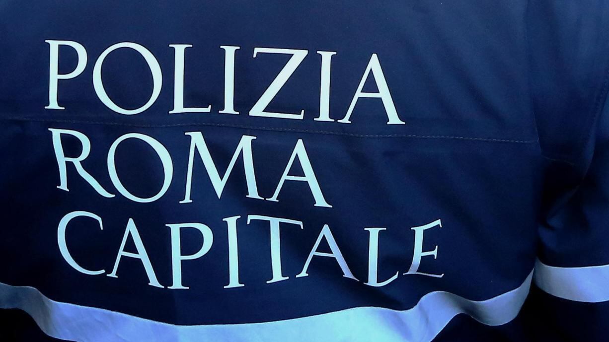 I vigili allo stadio, Roma abbandonata