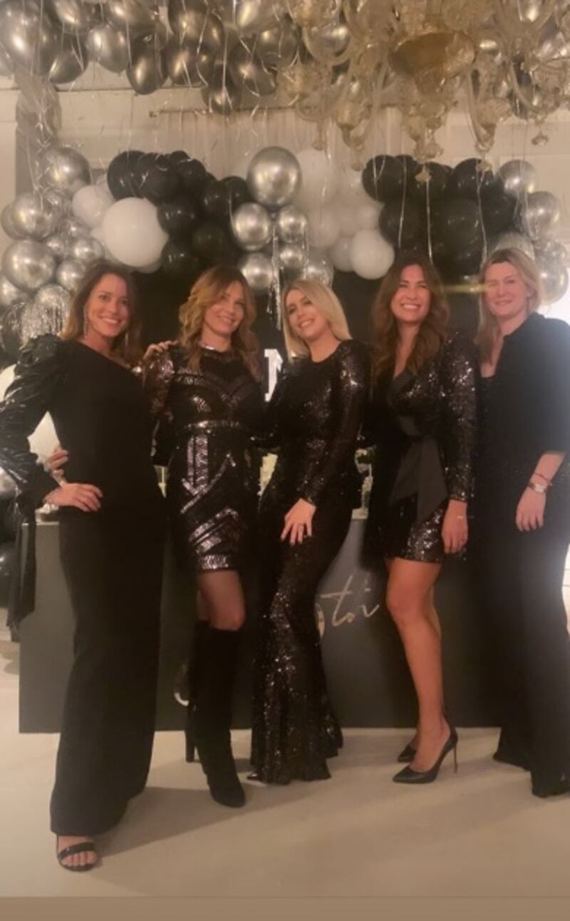 Wanda Nara, le foto ​del party per i suoi 33 anni 10