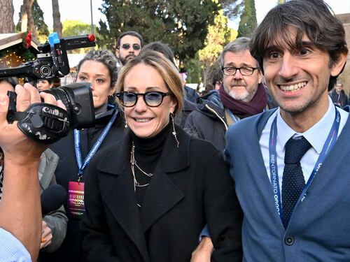 "Bel segnale delle istituzioni". Arianna Meloni difende Lollobrigida sul caso Frecciarossa