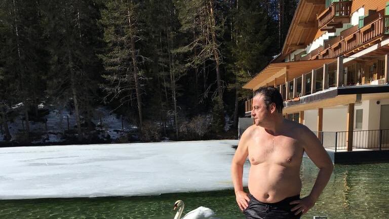 Carlo Calenda "sfida" il sovranista Salvini