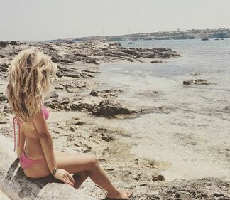 Elena Santarelli e Instagram, tra mare, lavoro e famiglia 6
