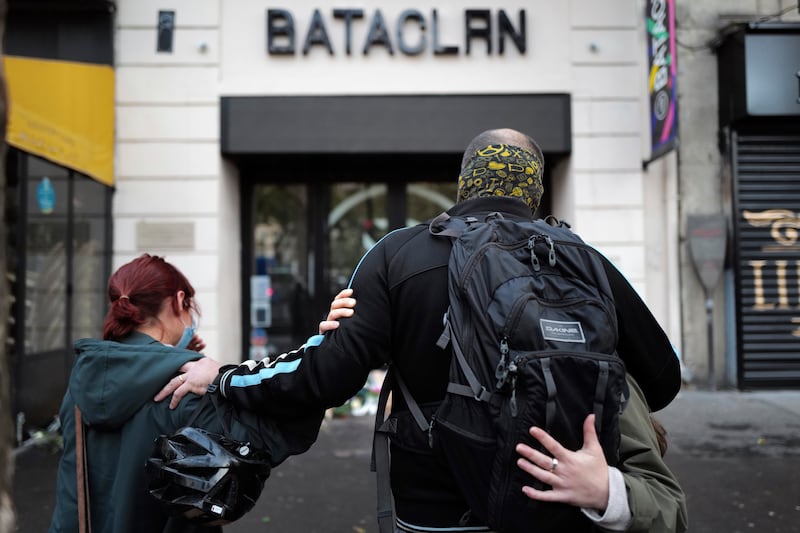 Il massacro dell'Isis a Parigi 10 anni fa 16