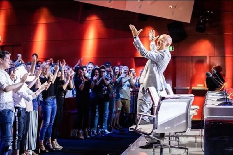 Rivoluzione Zelig: lasciano Bisio e Incontrada, arrivano Hunziker e Ale & Franz