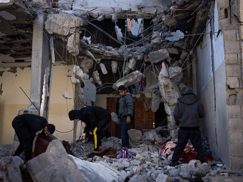 "Segnali per un accordo". Ma nei raid a Gaza morti altri dieci ostaggi