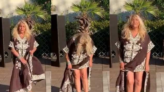 "A 70 anni copriti", "Perché non vai affan....o", battibecco social tra Mara Venier e un follower