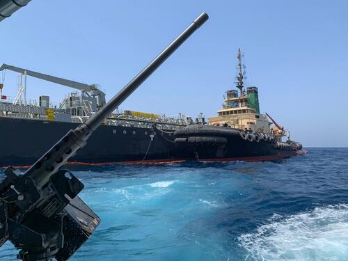 Tensione nel Golfo Persico: la Marina britannica contro i Pasdaran