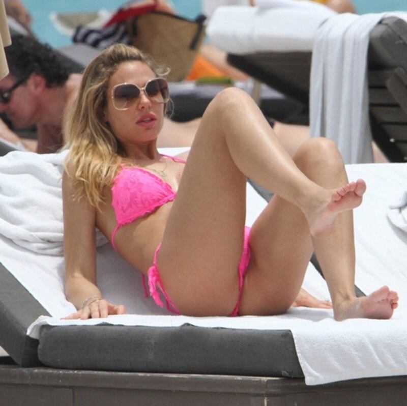 Ilary Blasi, le foto più sexy 31