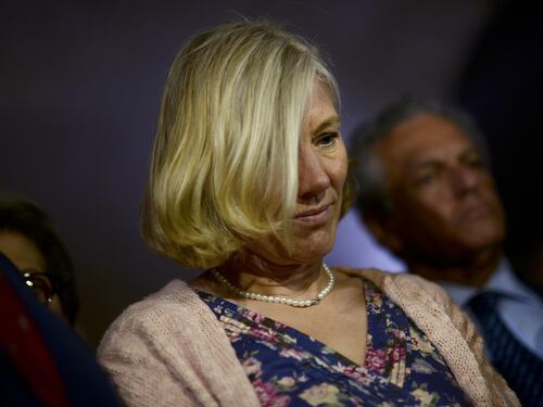 Letta "grazia" la Idem: buffetto sulla guancia. E la poltrona è salva