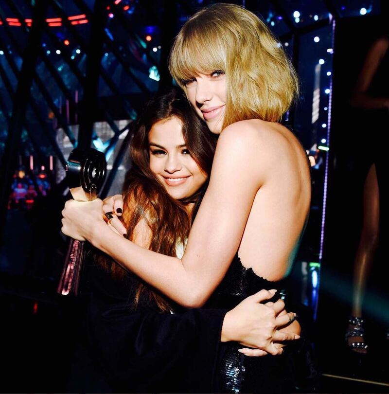 Demi Lovato e Taylor Swift su Instagram, foto 24