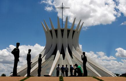 Le "visioni" di Niemeyer 15
