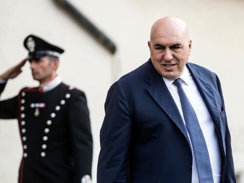 L'allarme di Crosetto: "Ecco perché la tenuta sociale è a rischio"