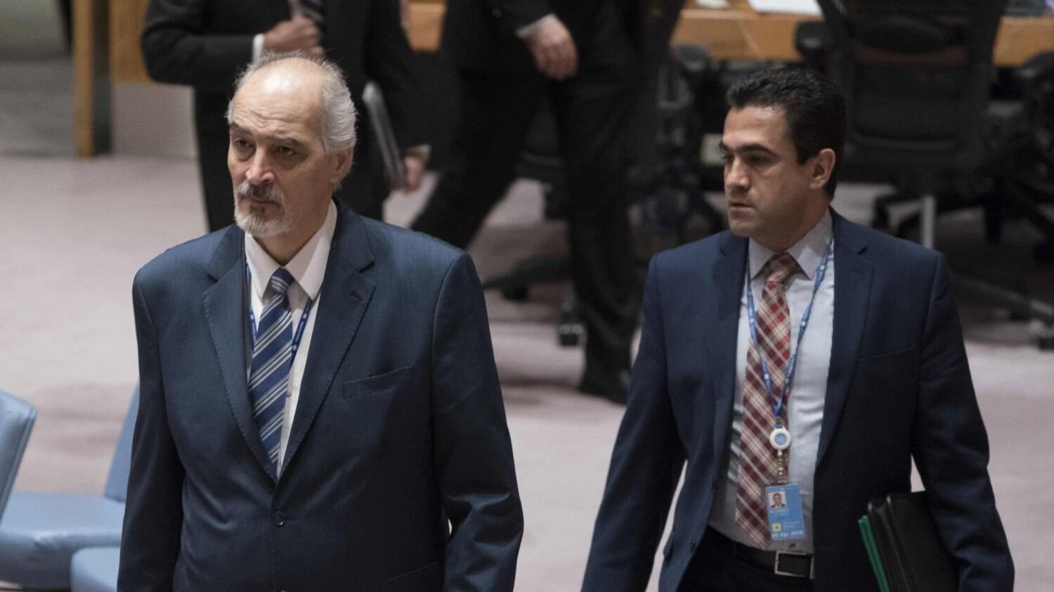 Siria, Mosca e Damasco accusano: "Servizi stranieri dietro l'attacco a Douma"