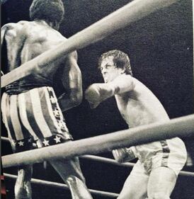 Sylvester Stallone nelle foto di scena di Rocky 17