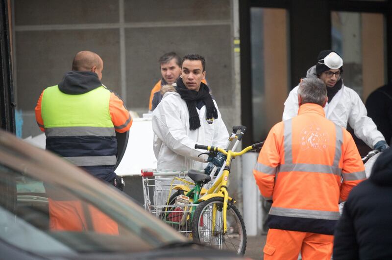 Torino, lo sgombero del villaggio olimpico occupato dai migranti 1