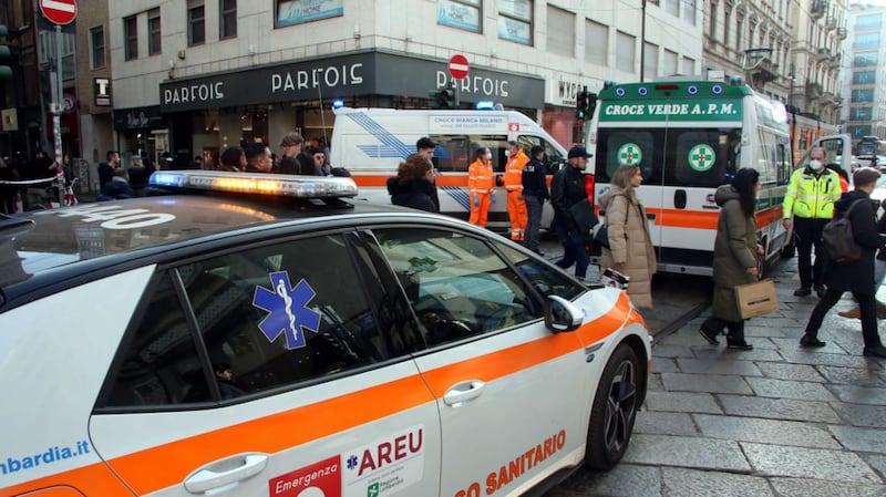 Urtata da tram in centro Milano, la 20enne è in prognosi riservata 4
