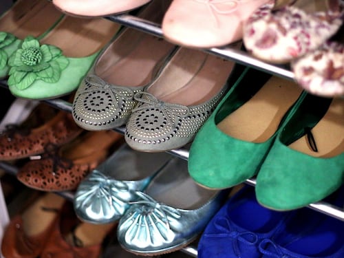 Scarpe basse, eleganti e comode, 6 alternative a quelle da tennis