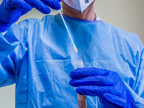 L'allarme del primario infetto: "Il coronavirus sfrutta super-spargitori"