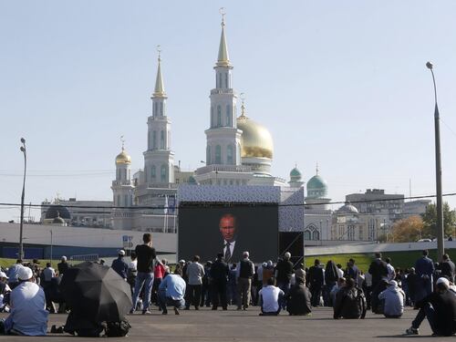 Putin combatte il terrorismo ma non teme l'islam moderato
