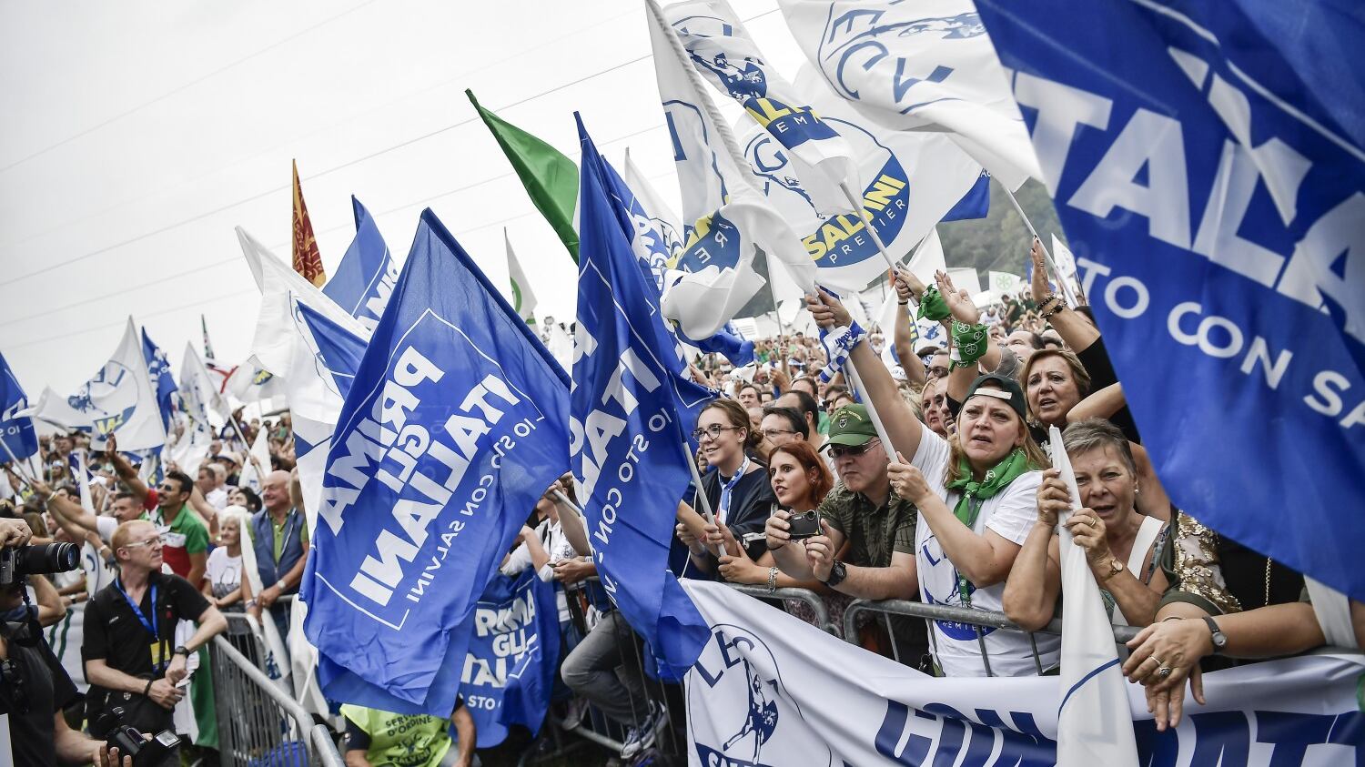 Lega, l'inchiesta si allarga. I pm a caccia del "tesoro"