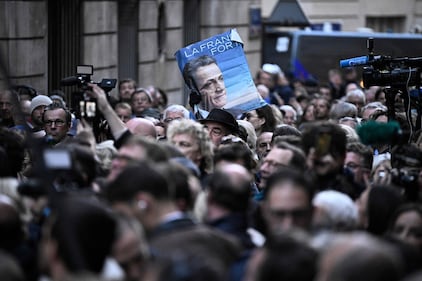 Gli ultimi momenti di libertà di Nicolas Sarkozy 2