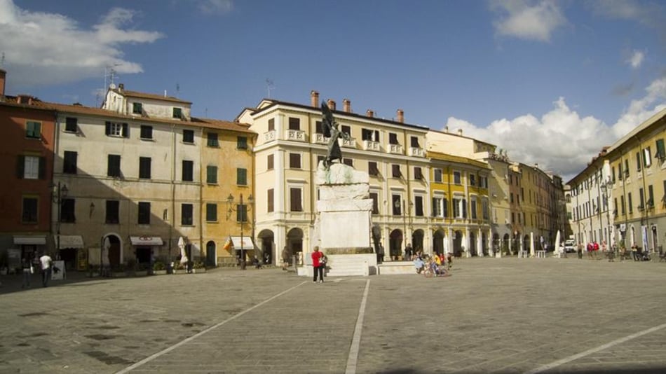 Il Salotto di Sarzana tra informazione e arte