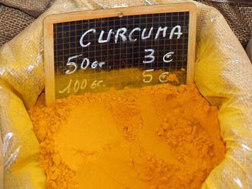 Un grammo al giorno di curcuma per non perdere la memoria