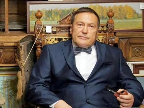Giallo in India: giù dal balcone il deputato che criticò lo Zar