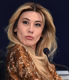 Da Carla Fracci a Roberta Bruzzone: i mille volti di Virginia Raffaele 1