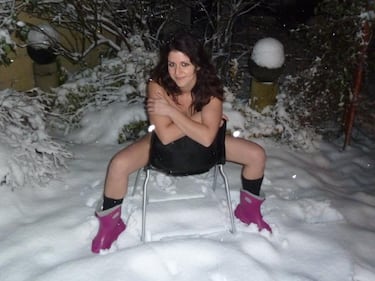 Nudi sulla neve per beneficienza 6
