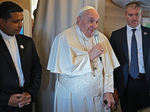 Il Vaticano pensa alla formula Helsinki. Sponda col Quirinale