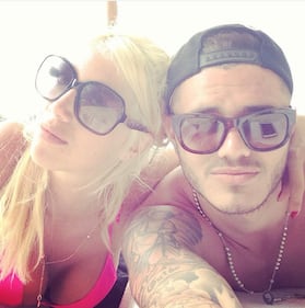 Icardi e Wanda Nara: tra tatuaggi, vacanze e caminetto, quando l'amore è twittato 2