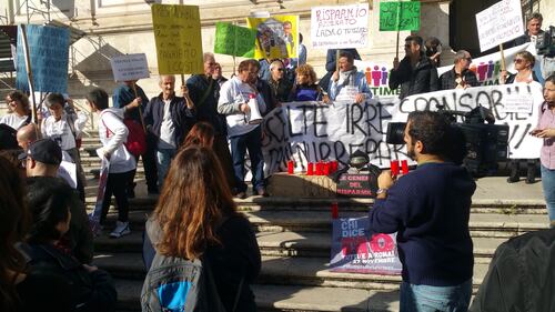 Salva Banche, risparmiatori in piazza: "Renzi, vogliamo indietro i nostri soldi" 13