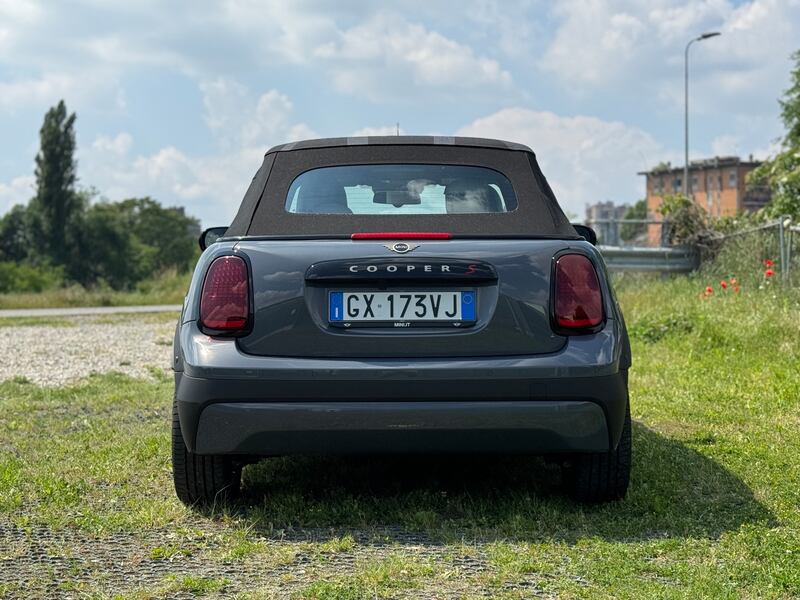 MINI Cabrio 2025: guarda la gallery della nuova decappottabile da città 7