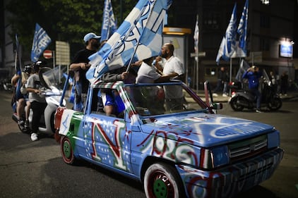 Napoli campione d'Italia: inizia la festa scudetto 1