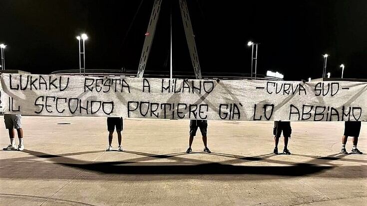Gli sfottò, le frecciate e gli insulti: Inter e Juve, tutti contro Lukaku