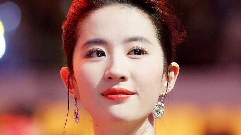 "La vera Mulan? Arrestata in piazza". Hong Kong boicotta il nuovo film Disney